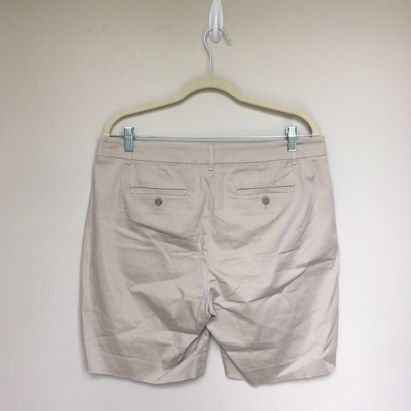 LOFT ~ khaki shorts - Picture 3 of 7